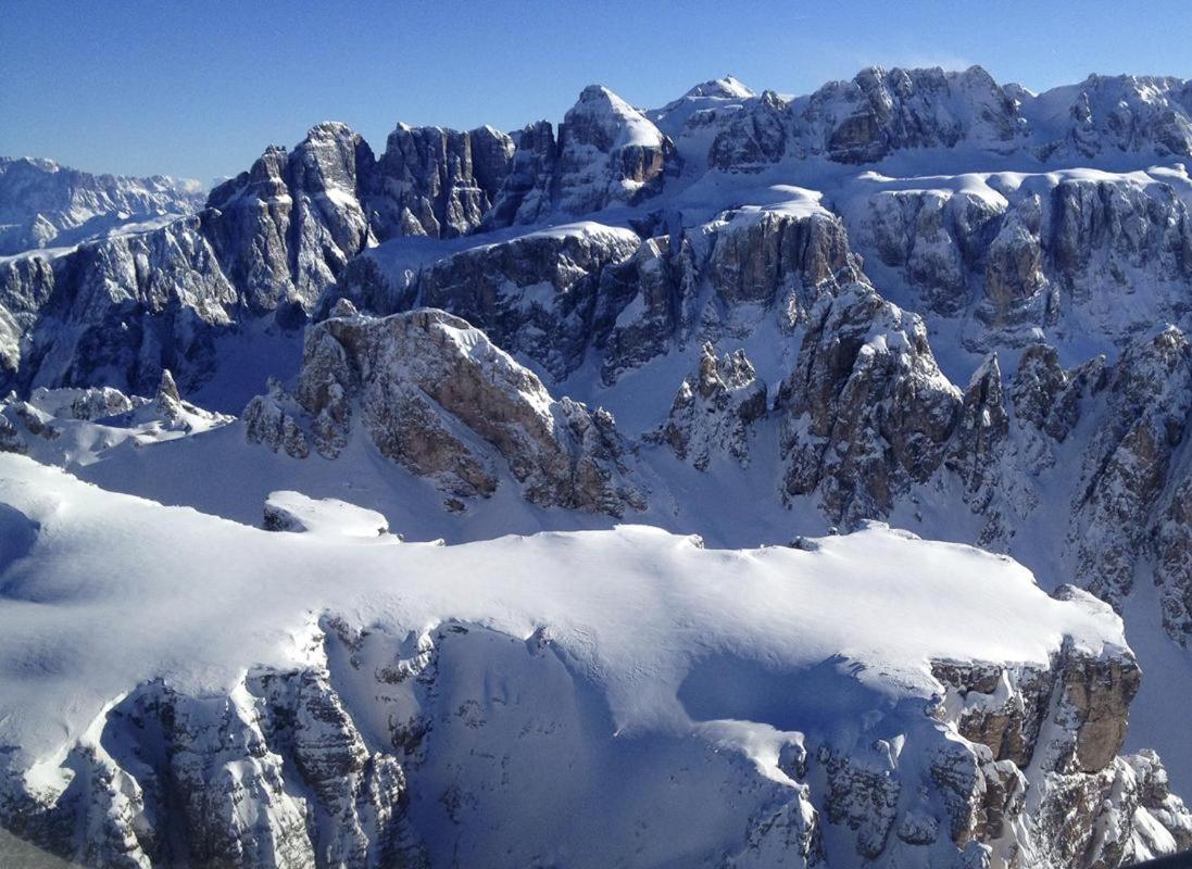 Chalet Elisabeth Dolomites Alpin & Charme เซลวาดีวัลการ์เดนา ภายนอก รูปภาพ