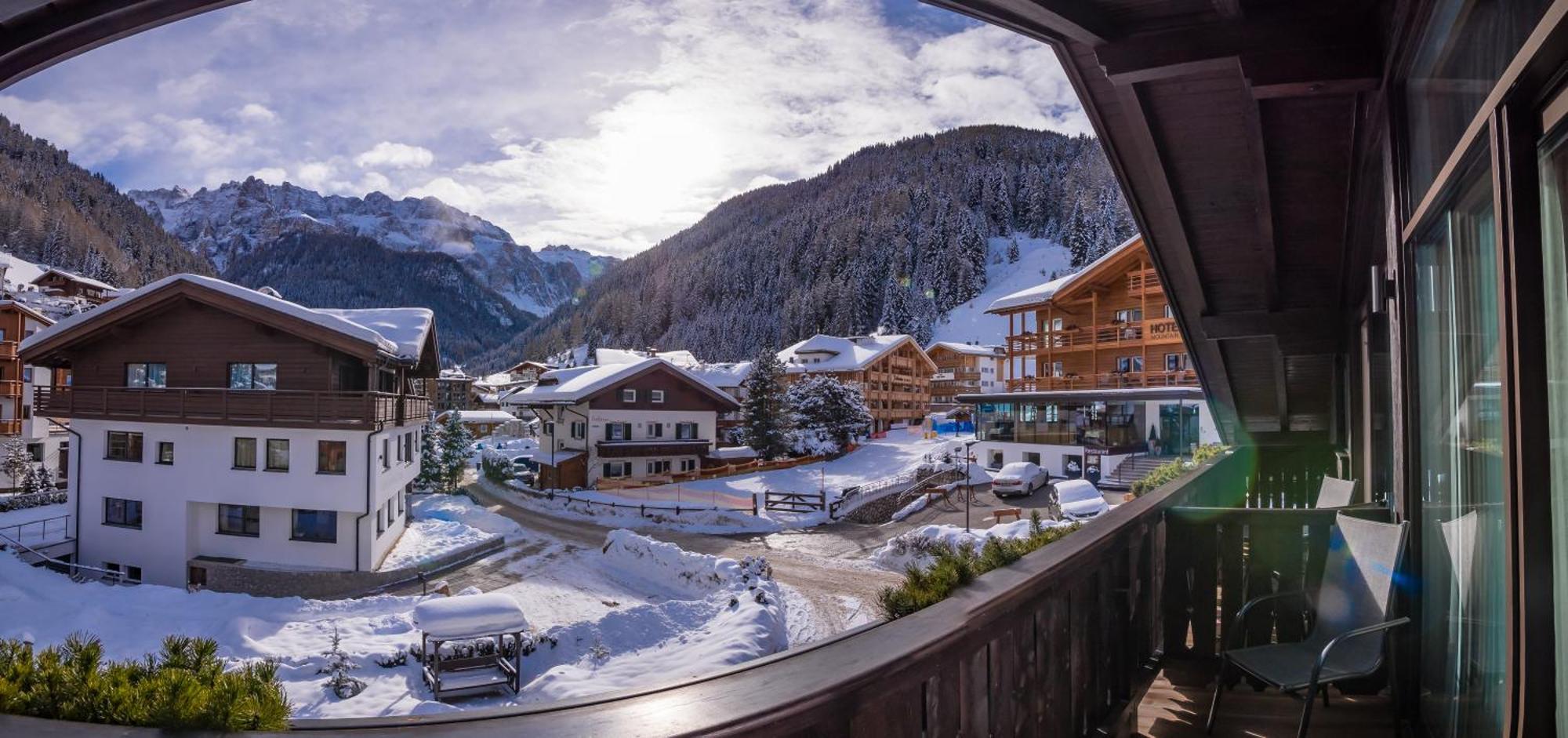 Chalet Elisabeth Dolomites Alpin & Charme เซลวาดีวัลการ์เดนา ภายนอก รูปภาพ