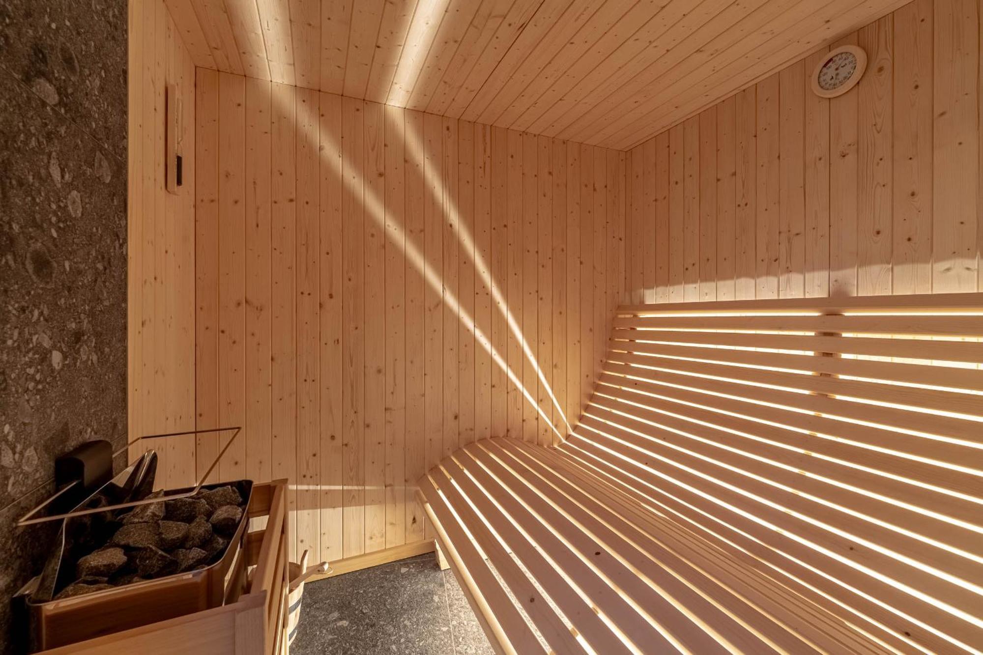 Chalet Elisabeth Dolomites Alpin & Charme เซลวาดีวัลการ์เดนา ภายนอก รูปภาพ